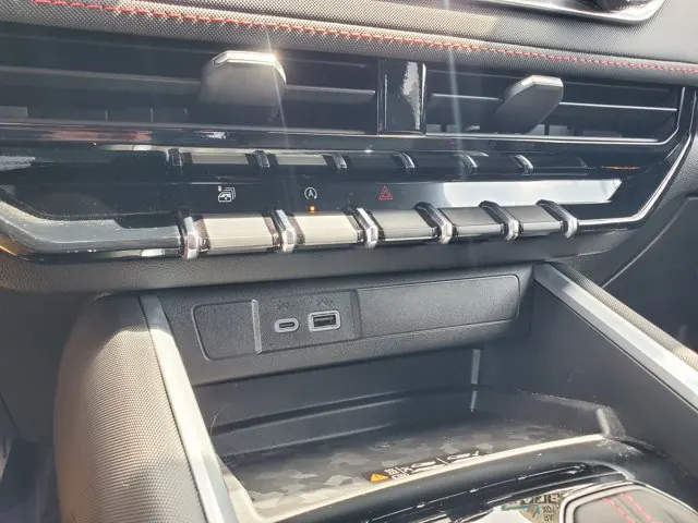 2025 Chevrolet Colorado 4WD Z71 - Photo 23
