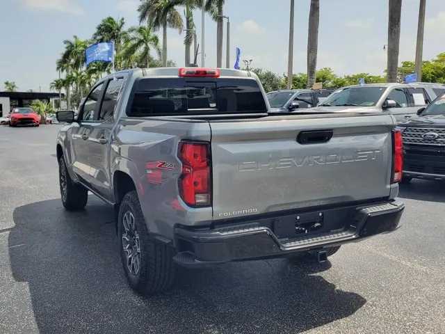 2025 Chevrolet Colorado 4WD Z71 - Photo 5