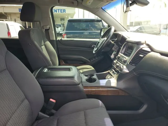2020 Chevrolet Tahoe 4WD 4dr LS - Photo 31