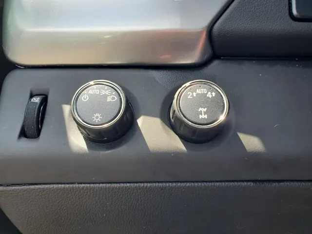 2020 Chevrolet Tahoe 4WD 4dr LS - Photo 15