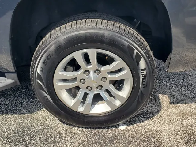 2020 Chevrolet Tahoe 4WD 4dr LS - Photo 4