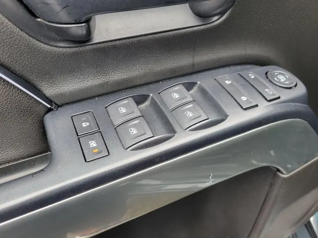 2019 Chevrolet Silverado 1500 LD 4WD Double Cab LT w/1LT - Photo 12