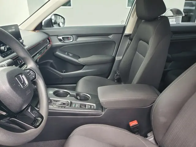 2025 Honda Civic Sedan LX CVT - Photo 10