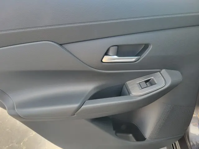 2026 Nissan Sentra SR Sedan *Ltd Avail* - Photo 12