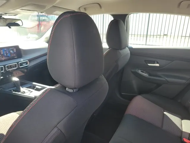 2026 Nissan Sentra SR Sedan *Ltd Avail* - Photo 9