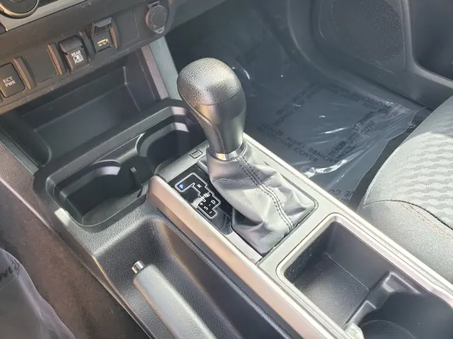 2022 Toyota Tacoma 2WD SR5 Double Cab 5' Bed V6 AT (Natl) - Photo 23