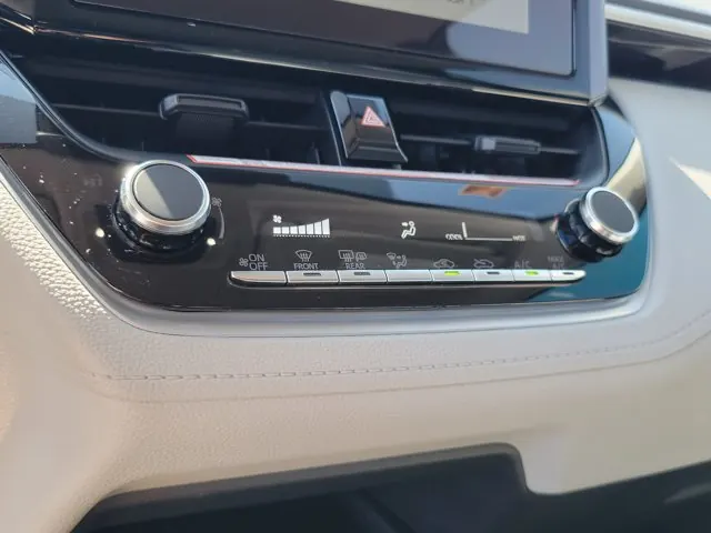 2026 Toyota Corolla Cross L 2WD (Natl) - Photo 20