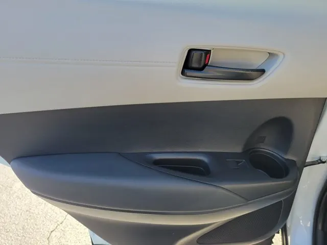 2026 Toyota Corolla Cross L 2WD (Natl) - Photo 25