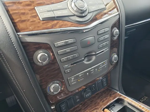 2019 Nissan Armada 4x2 SV - Photo 25