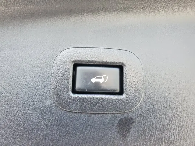 2019 Nissan Armada 4x2 SV - Photo 9