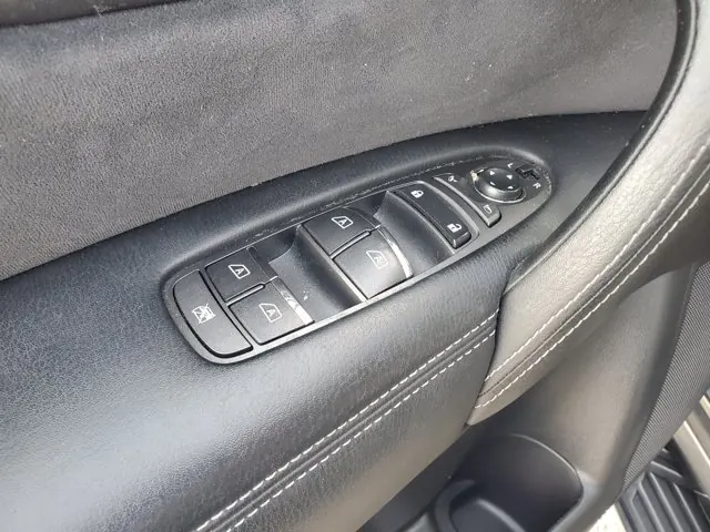 2019 Nissan Armada 4x2 SV - Photo 14