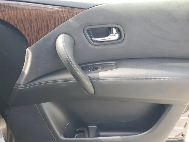 2019 Nissan Armada 4x2 SV - Photo 36