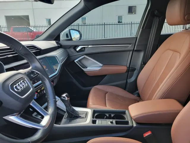 2020 Audi Q3 Premium - Photo 11