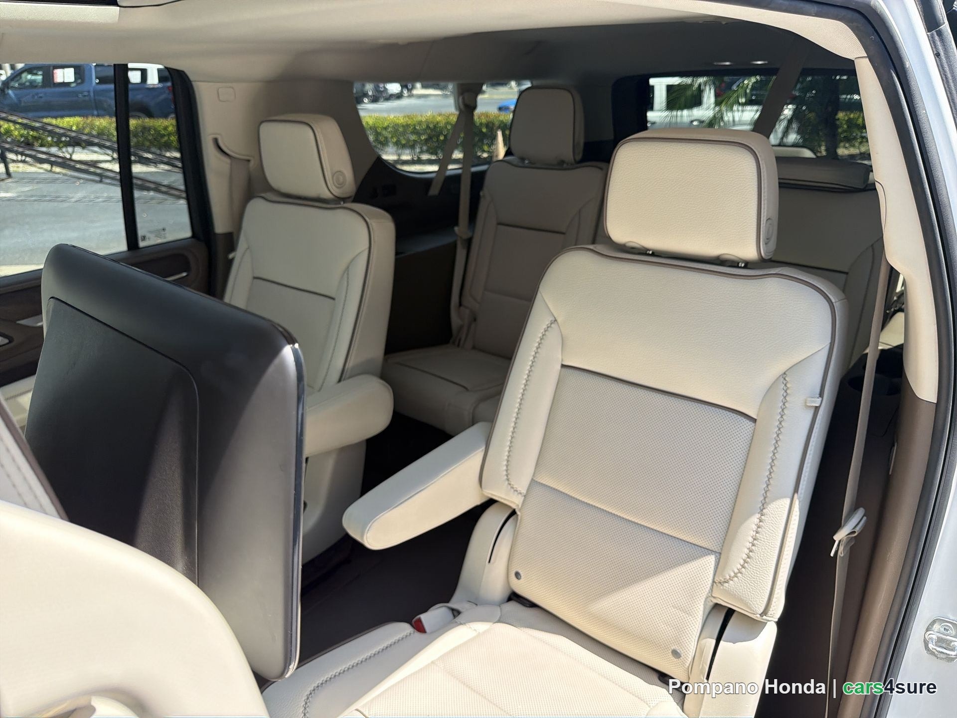 2024 GMC Yukon XL Denali - Photo 4