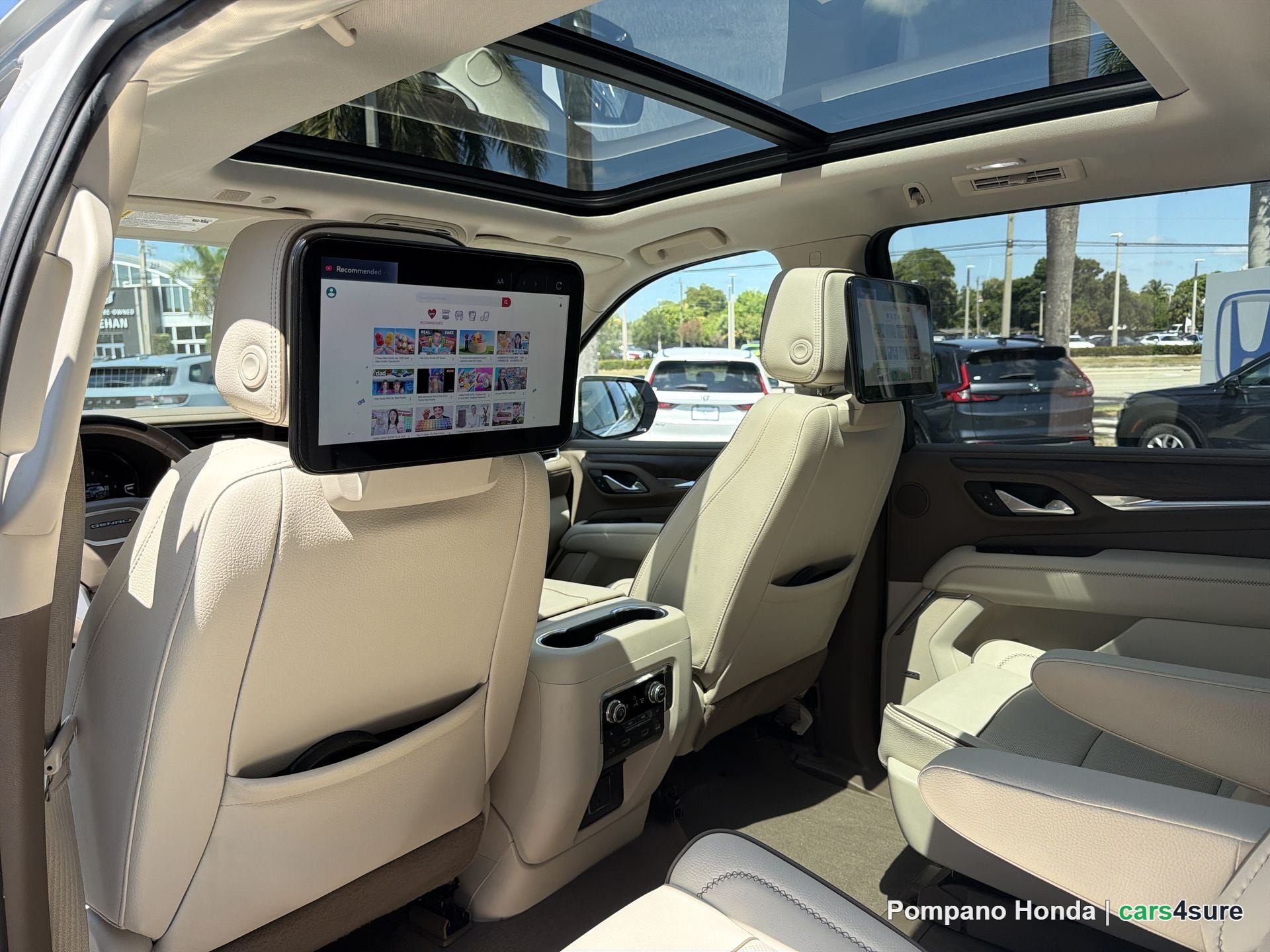 2024 GMC Yukon XL Denali - Photo 8