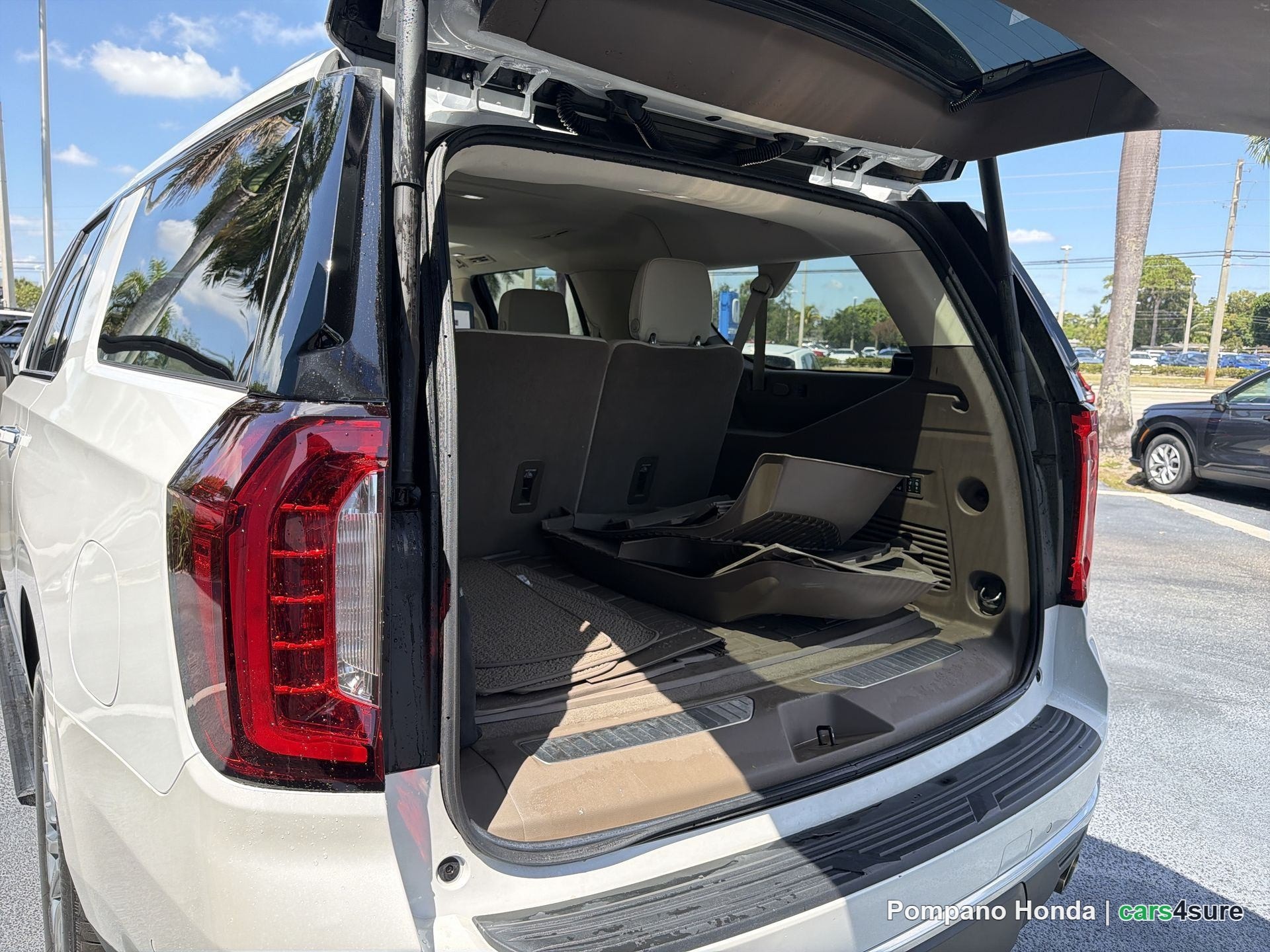 2024 GMC Yukon XL Denali - Photo 11