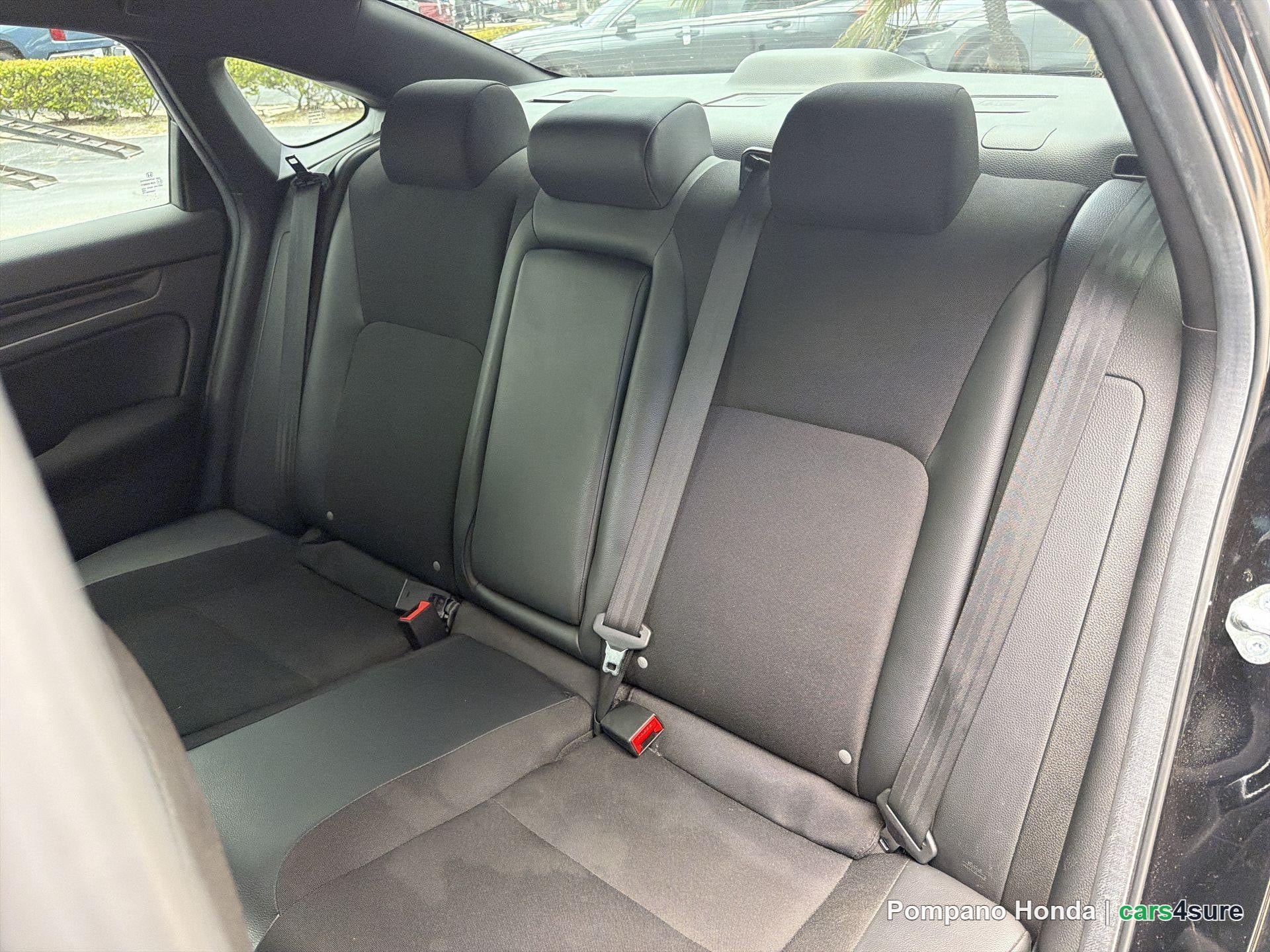 2025 HONDA Civic Sport - Photo 4