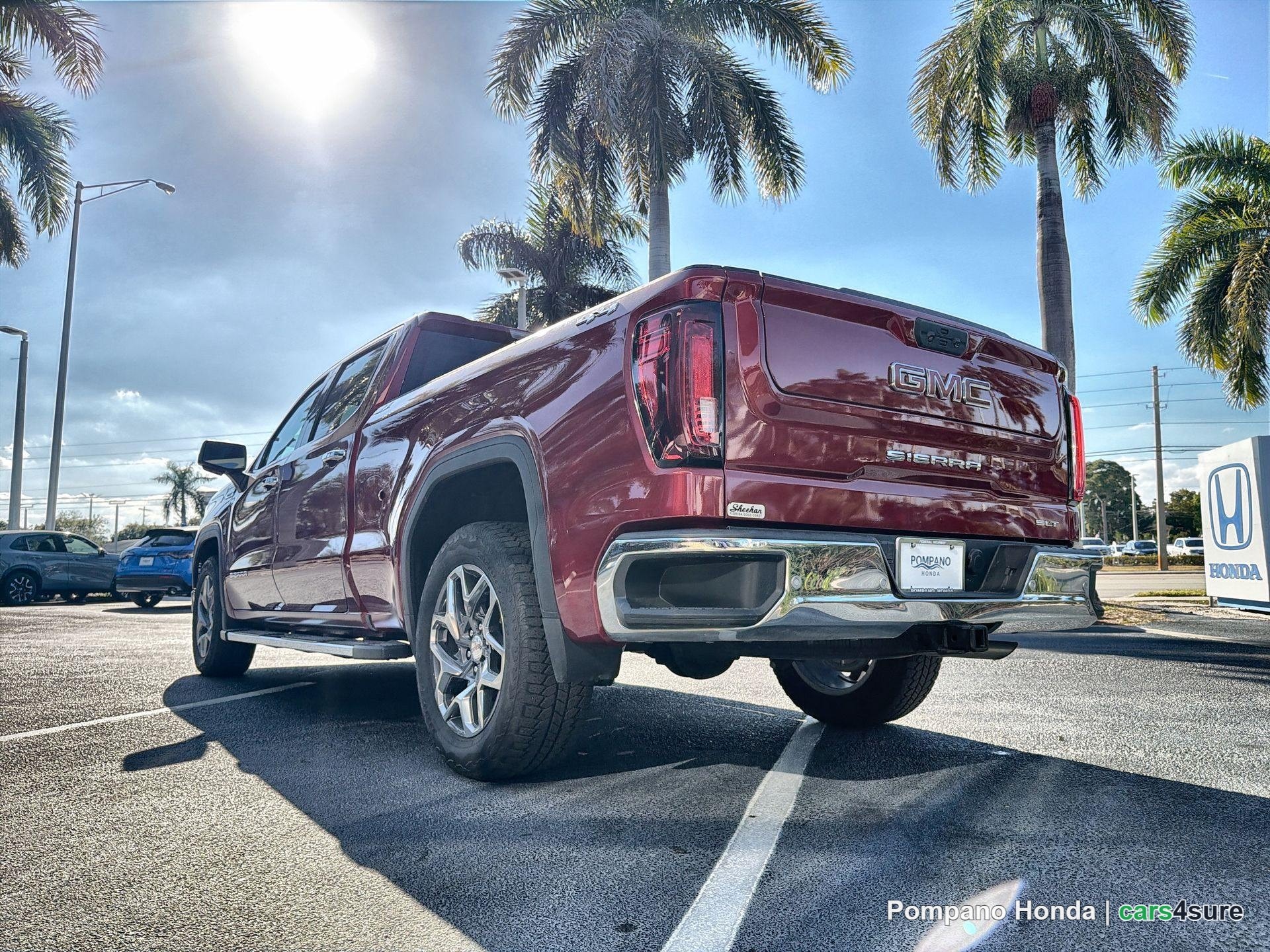 2023 GMC Sierra SLT - Photo 9
