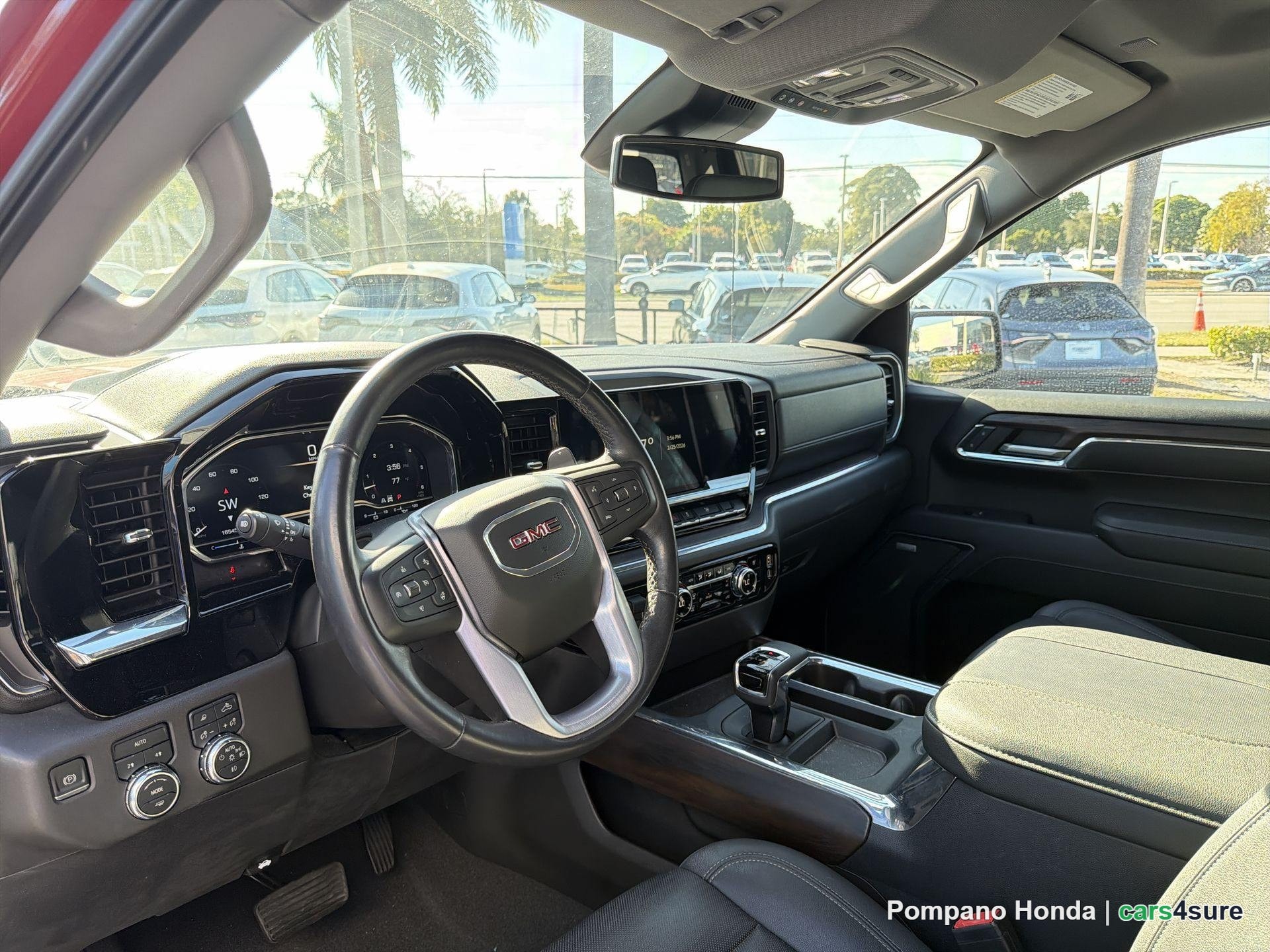 2023 GMC Sierra SLT - Photo 11