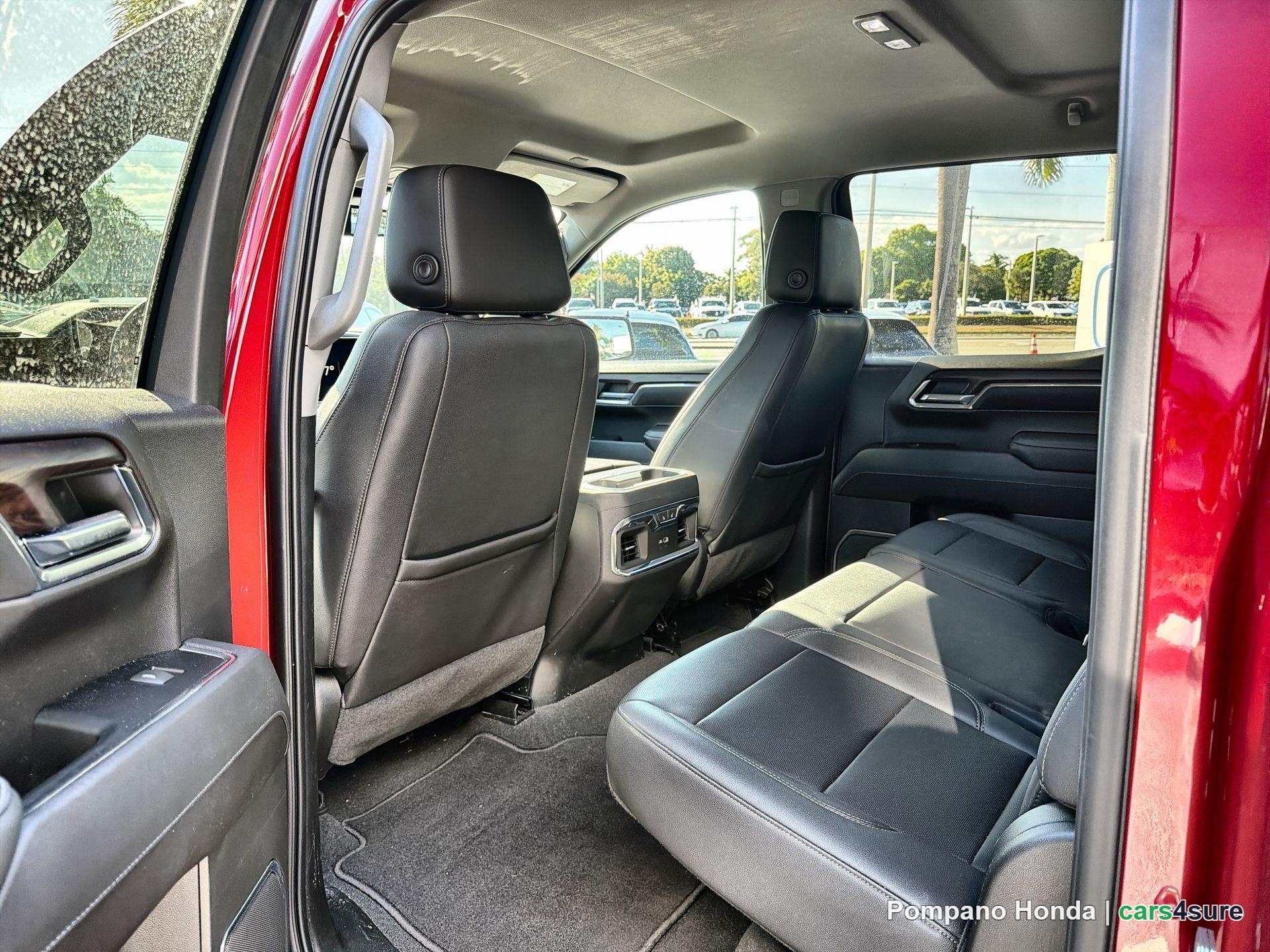 2023 GMC Sierra SLT - Photo 6