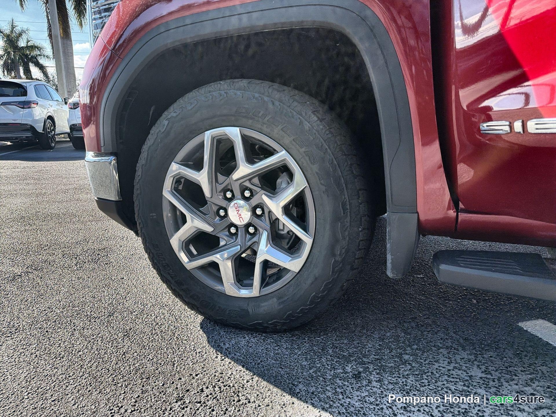2023 GMC Sierra SLT - Photo 14
