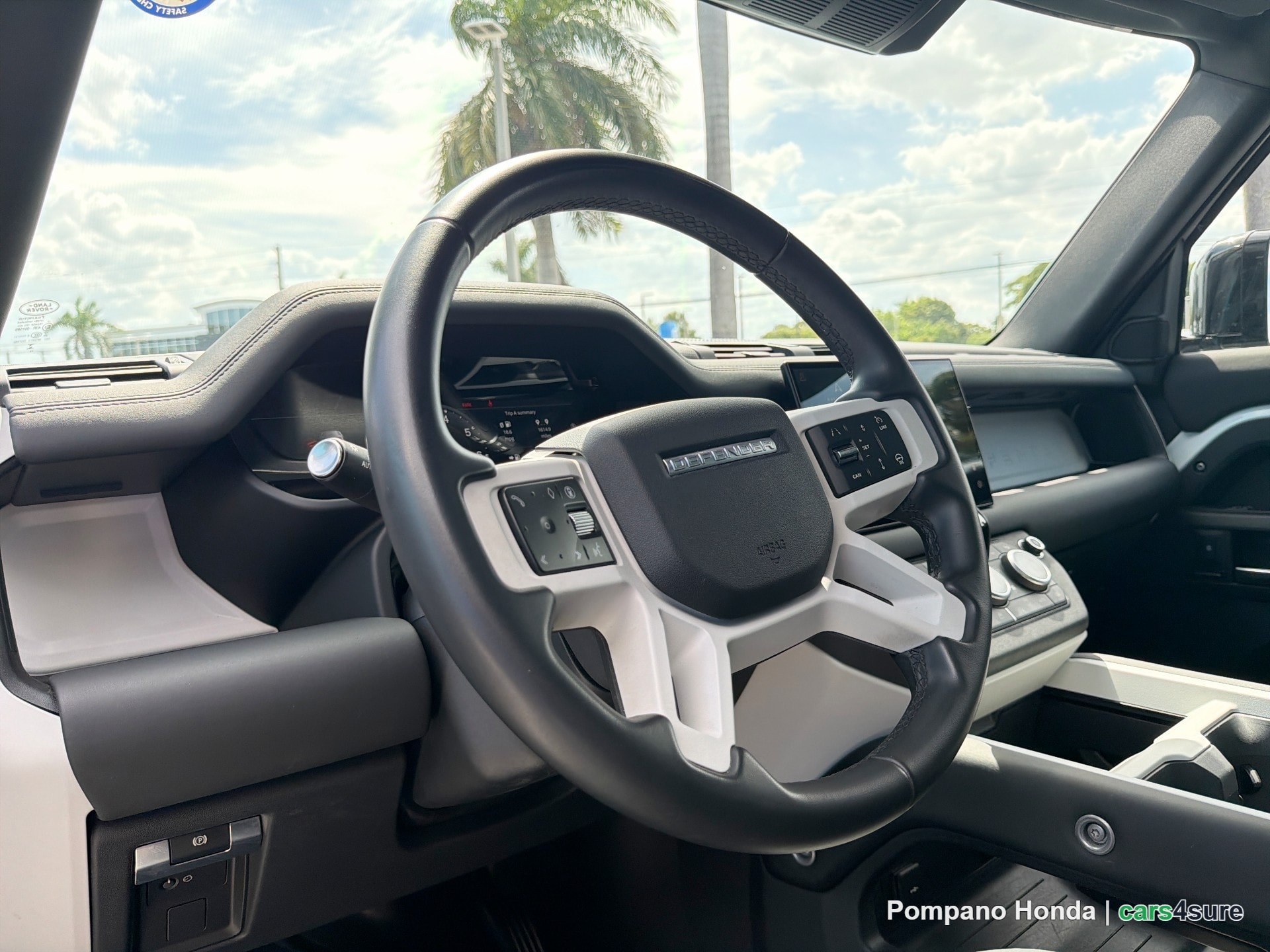 2025 LAND ROVER Defender 110 S - Photo 14