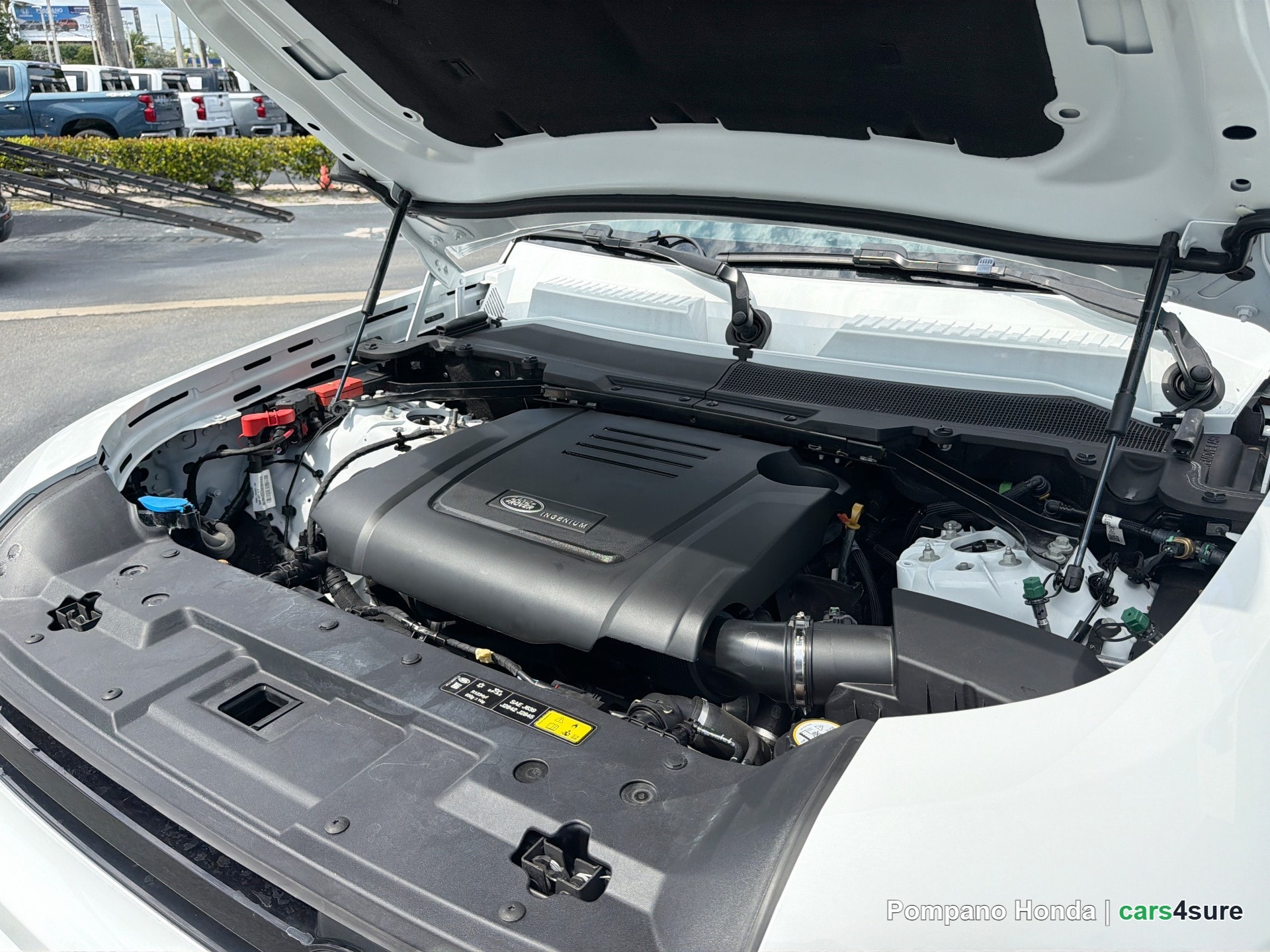 2025 LAND ROVER Defender 110 S - Photo 10