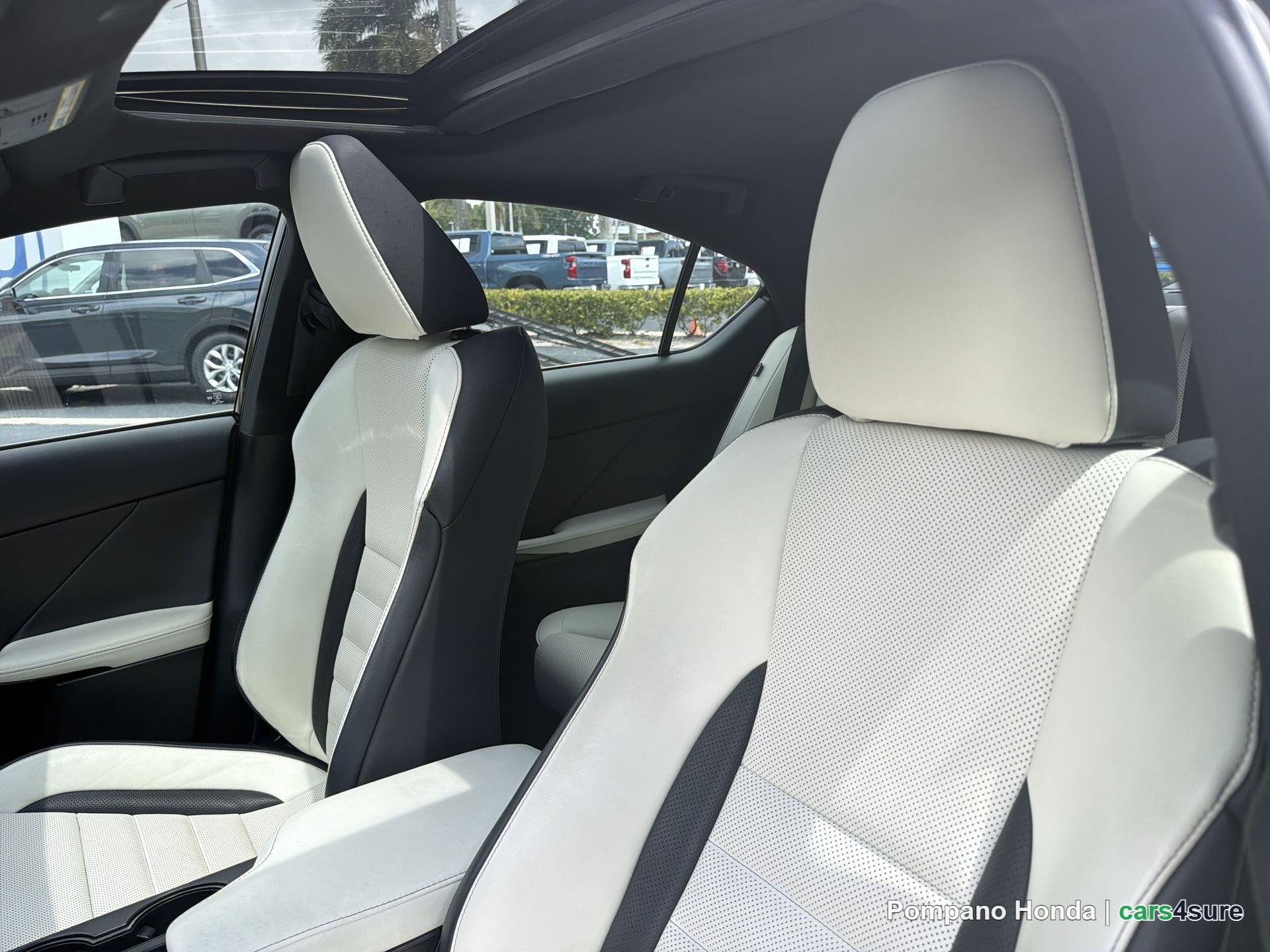 2022 LEXUS IS 350 F Sport - Photo 4