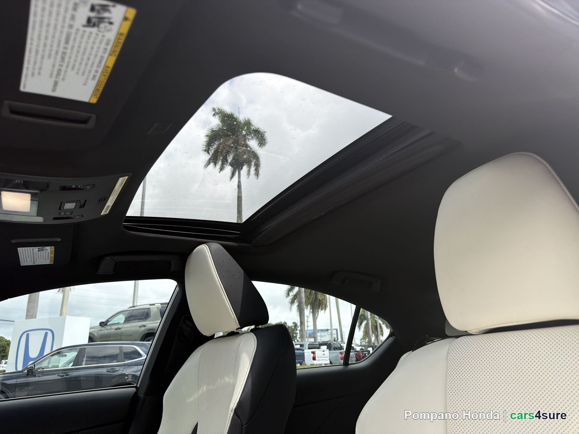 2022 LEXUS IS 350 F Sport - Photo 10