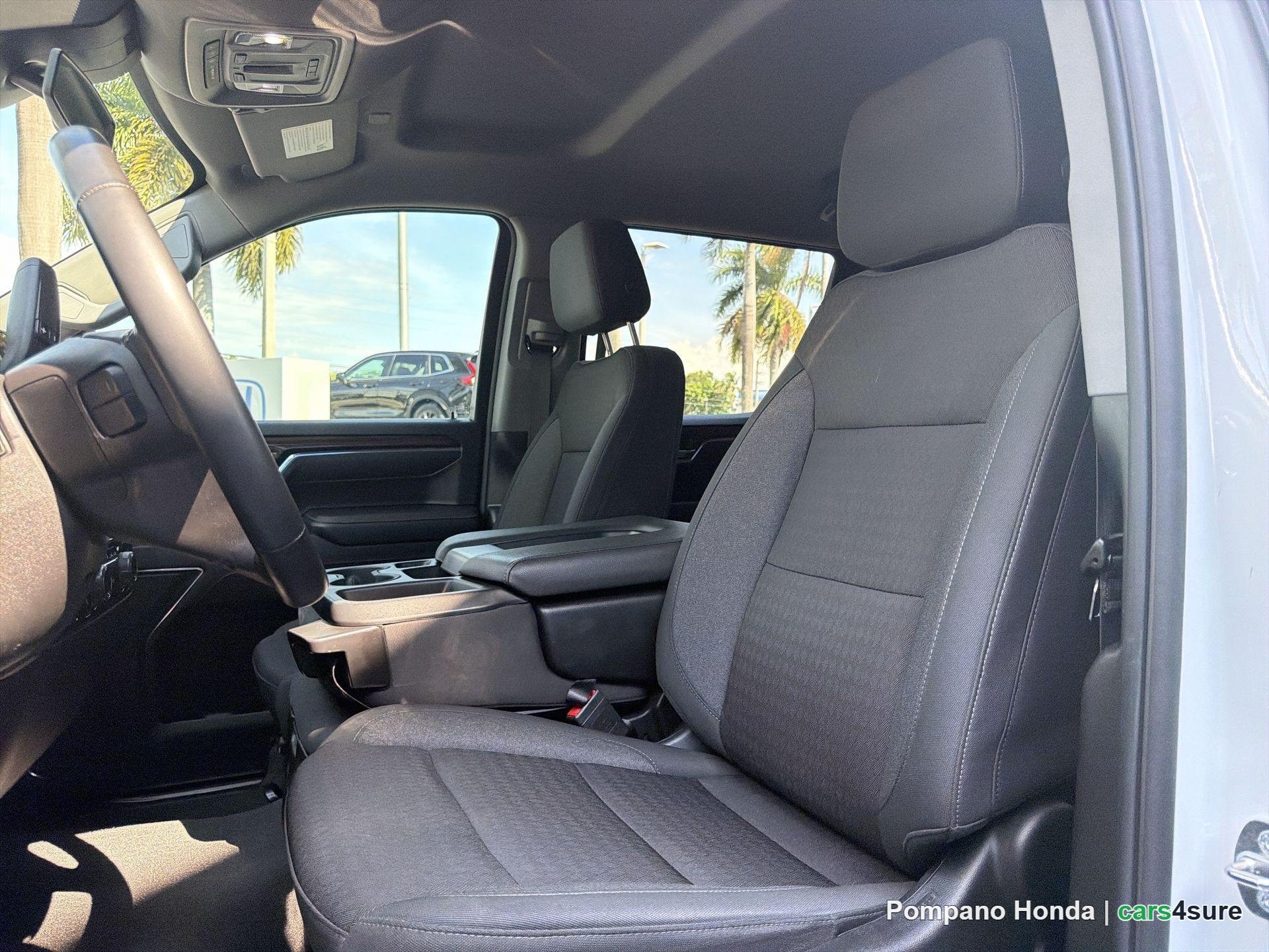 2024 CHEVROLET Silverado LT - Photo 10