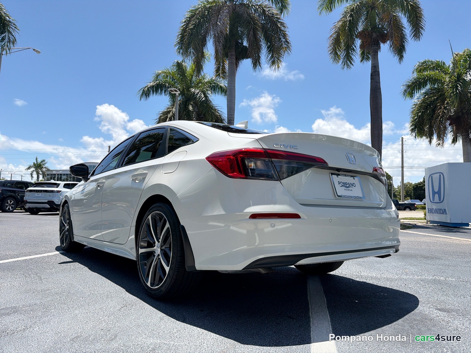 2024 HONDA Civic Touring - Photo 2