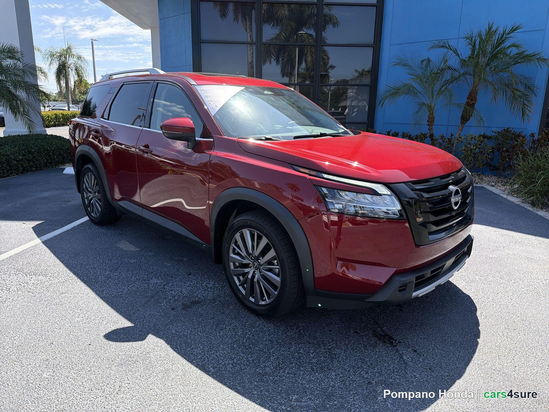 2024 NISSAN Pathfinder SL - Photo 2