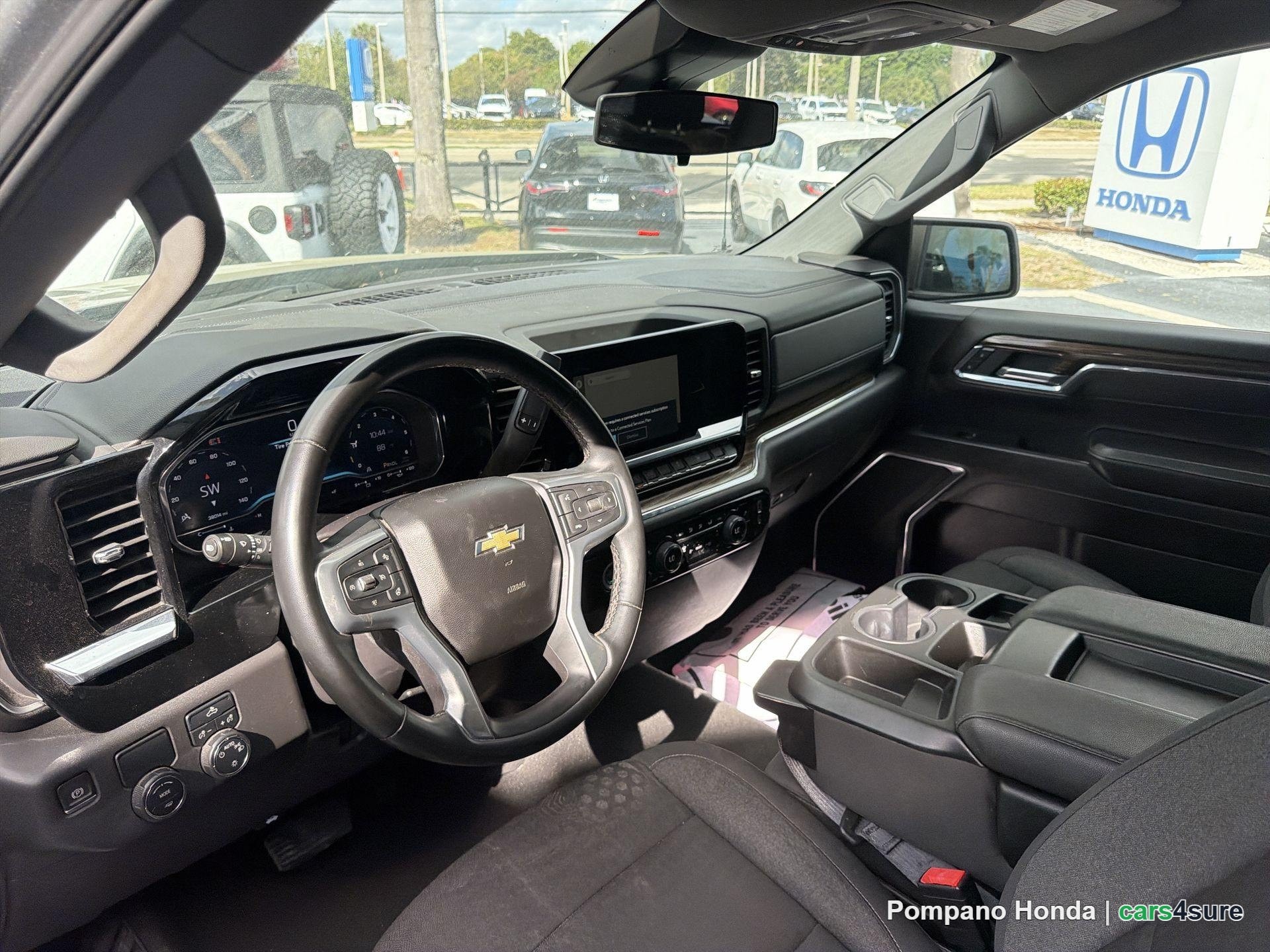 2024 CHEVROLET Silverado LT - Photo 10