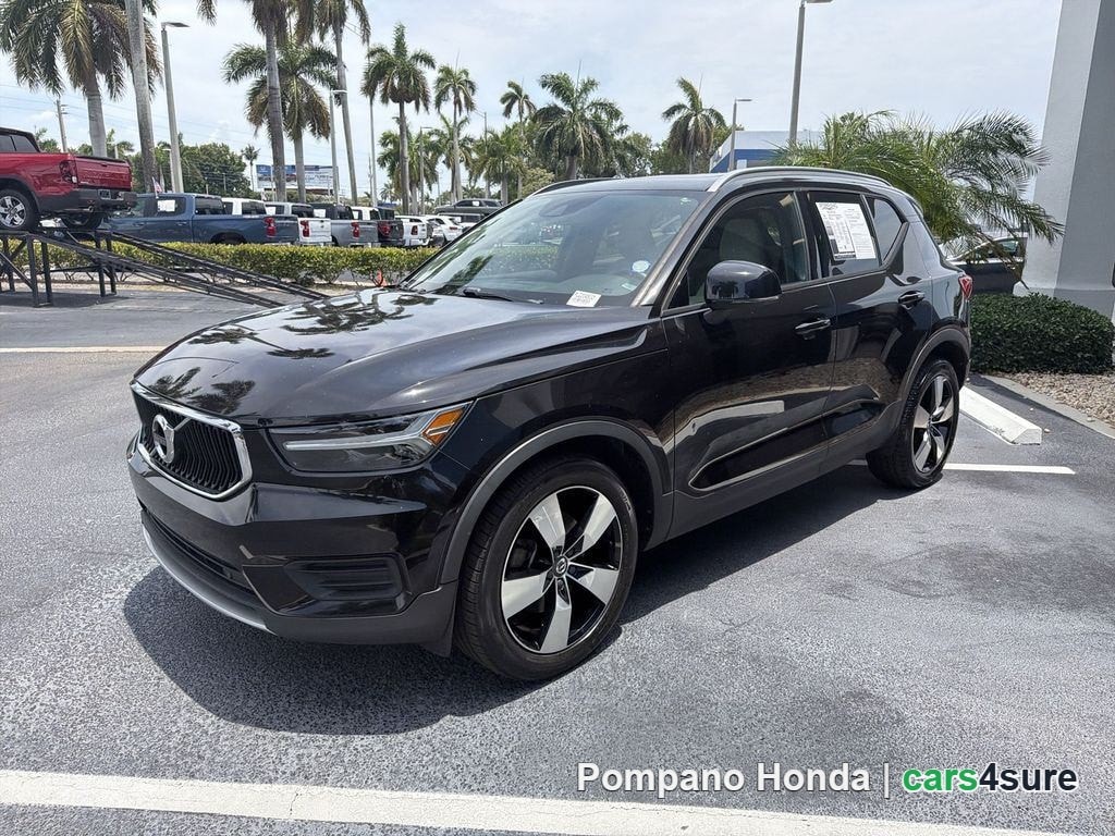 2020 VOLVO XC40 Momentum - Photo 3