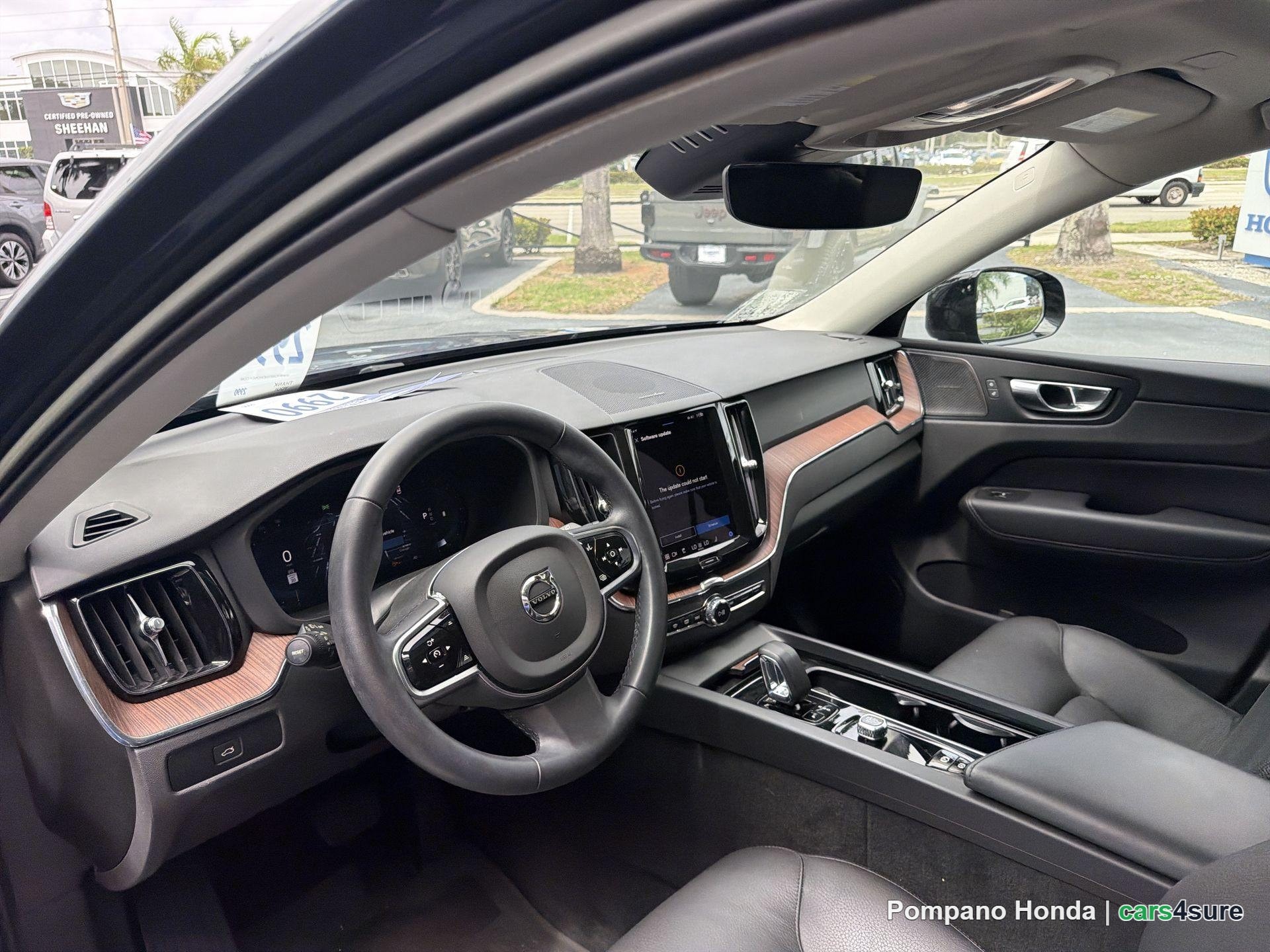 2023 VOLVO XC60 Plus Dark - Photo 3