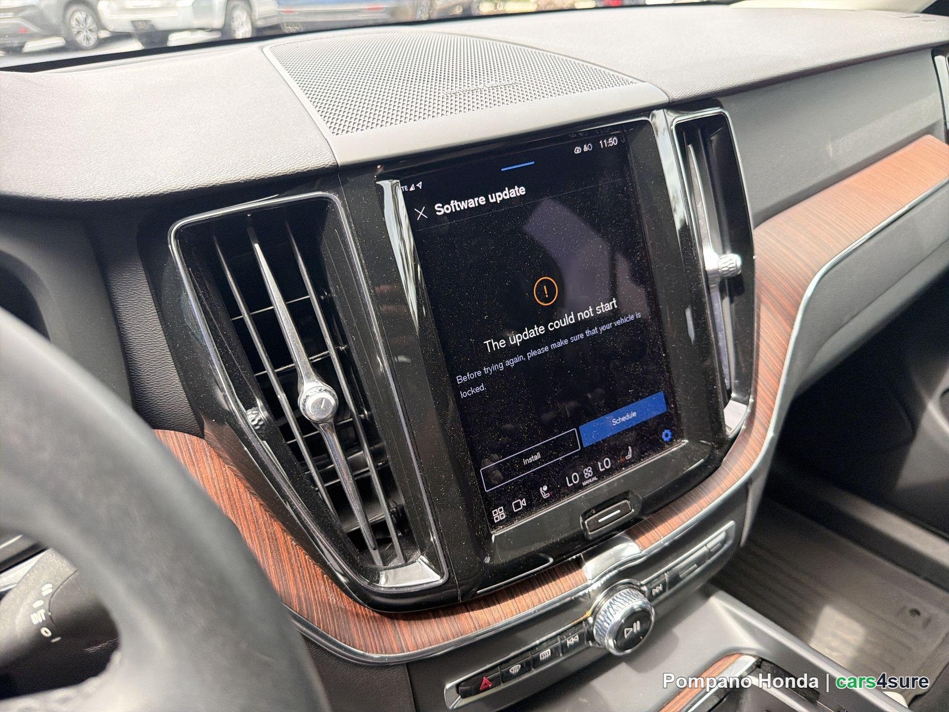 2023 VOLVO XC60 Plus Dark - Photo 9
