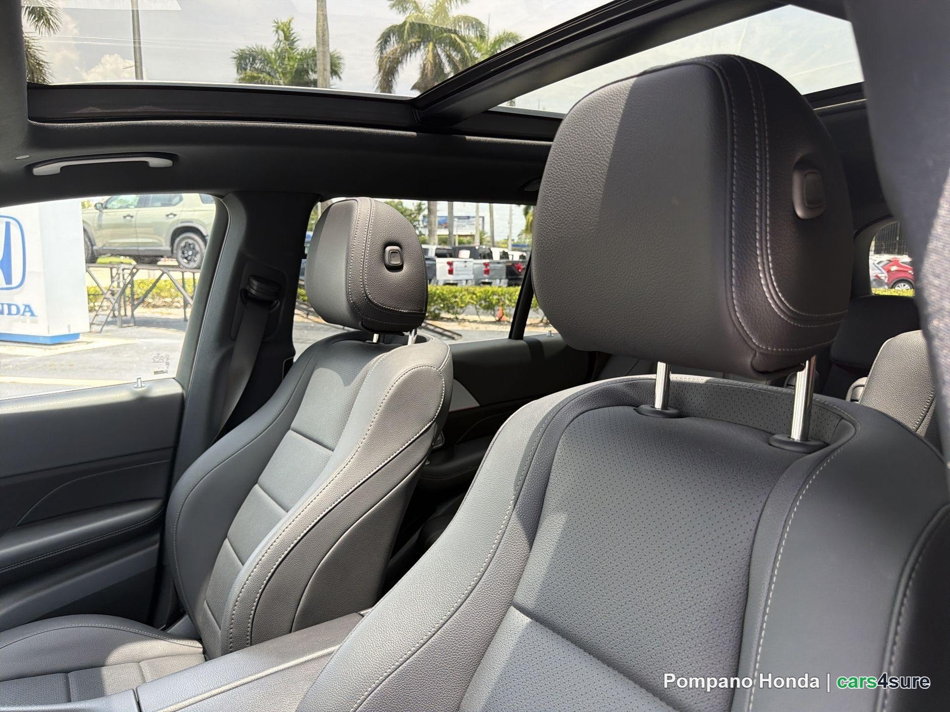 2025 MERCEDES-BENZ GLS-Class GLS450 4MATIC - Photo 3