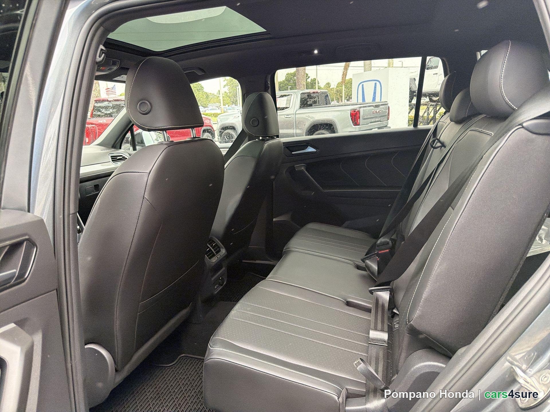 2023 VOLKSWAGEN Tiguan SE R-Line Black - Photo 6