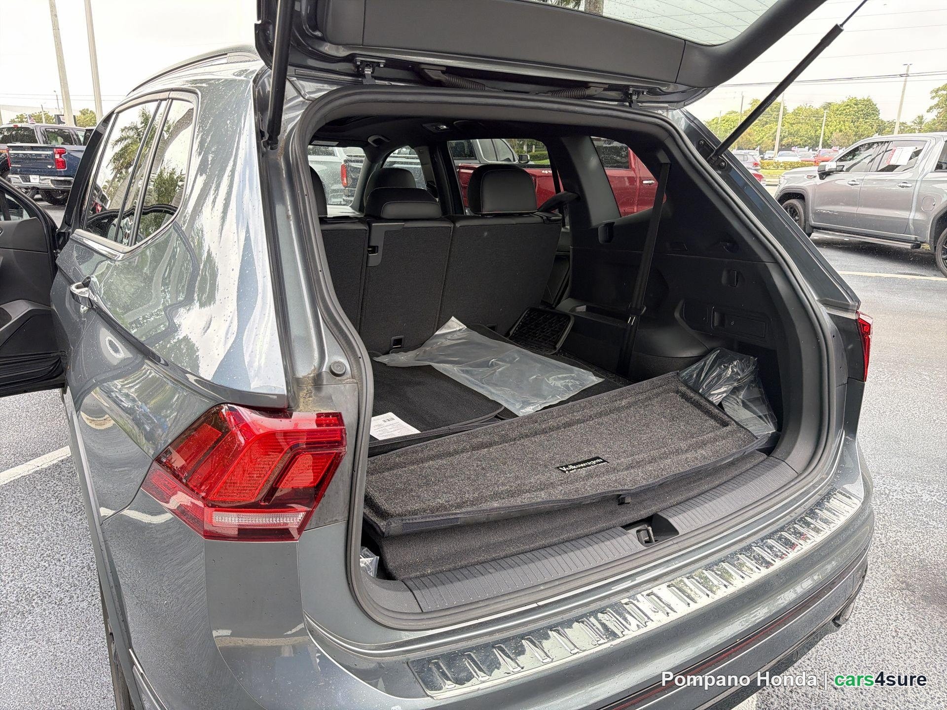 2023 VOLKSWAGEN Tiguan SE R-Line Black - Photo 12