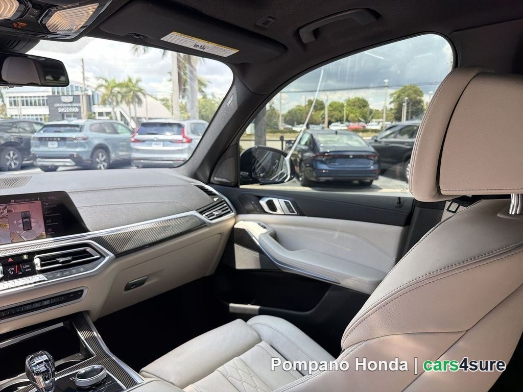 2021 BMW X5 M50i - Photo 13