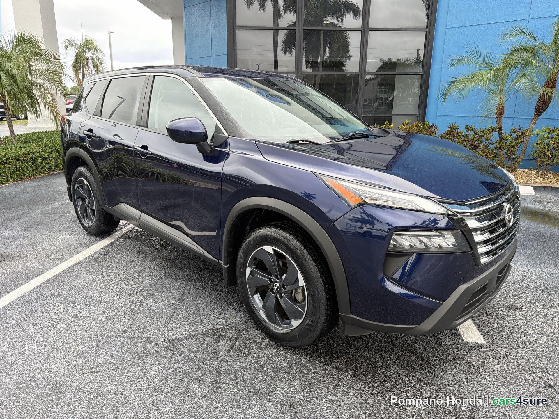 2024 NISSAN Rogue SV - Photo 2