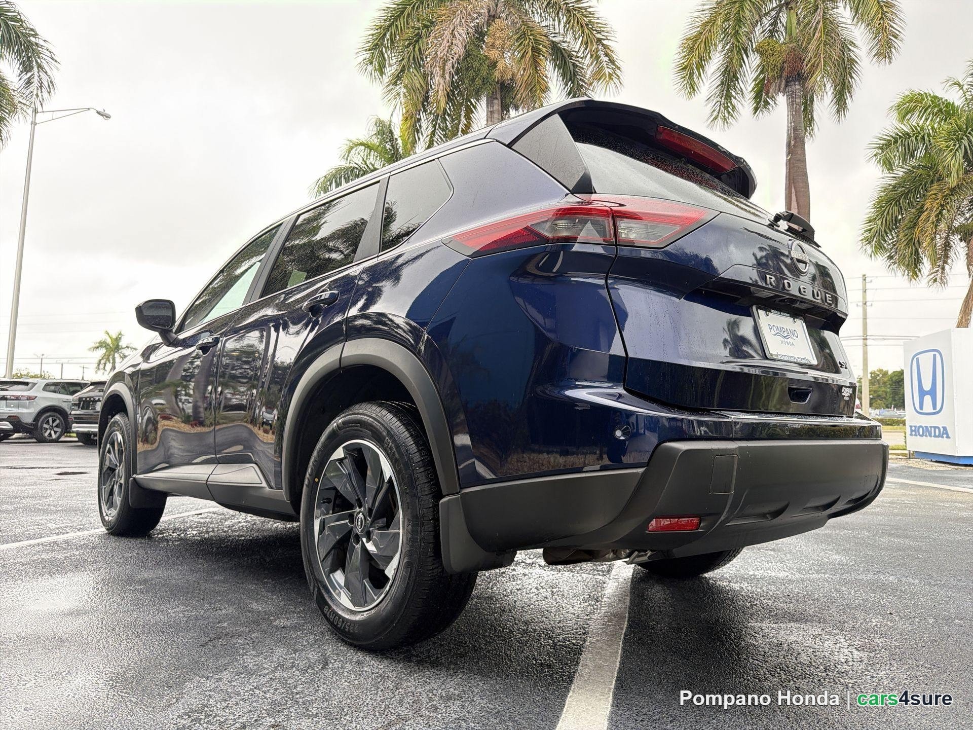 2024 NISSAN Rogue SV - Photo 3
