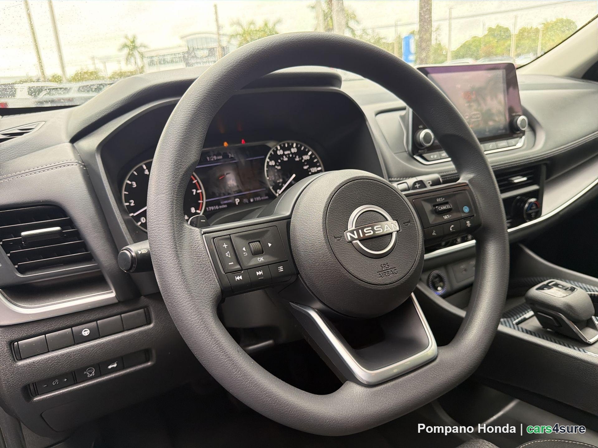 2024 NISSAN Rogue SV - Photo 8