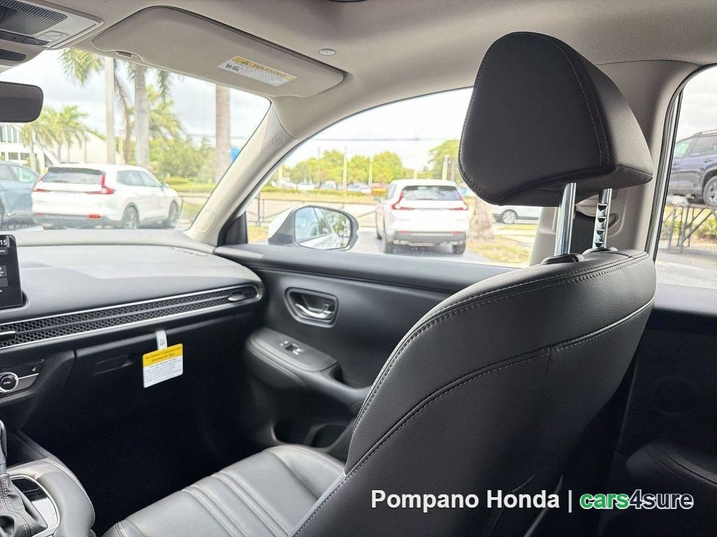 2027 HONDA HR-V EX-L - Photo 6