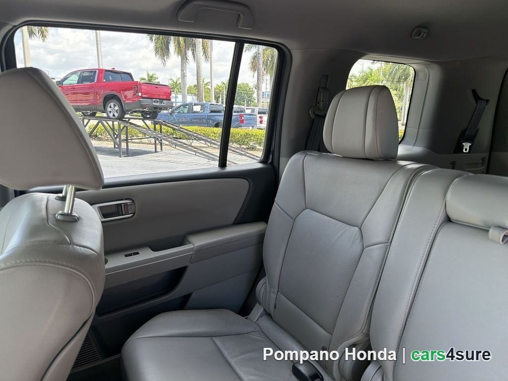 2014 HONDA Pilot EX-L - Photo 12