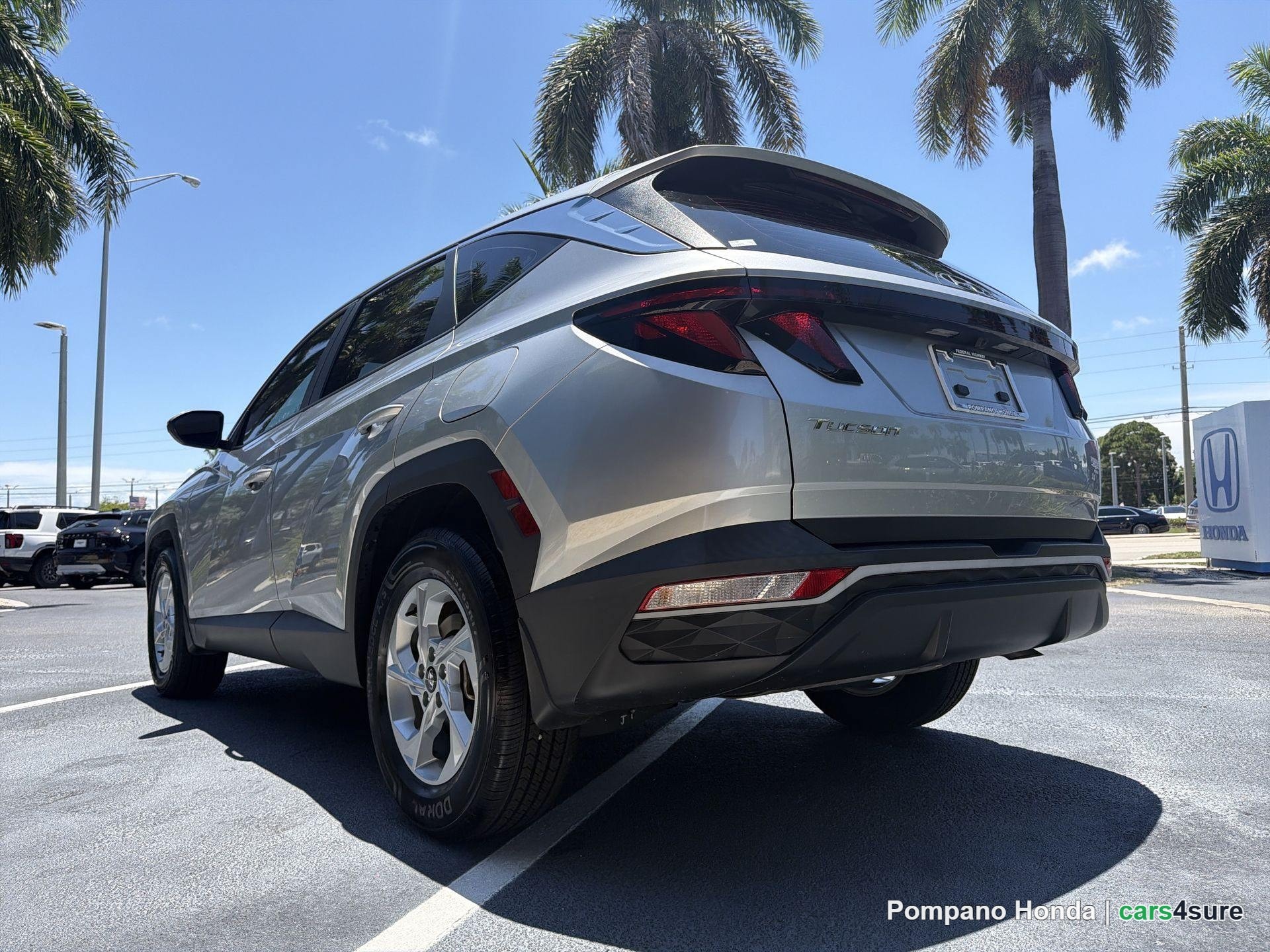 2023 HYUNDAI Tucson SE - Photo 2