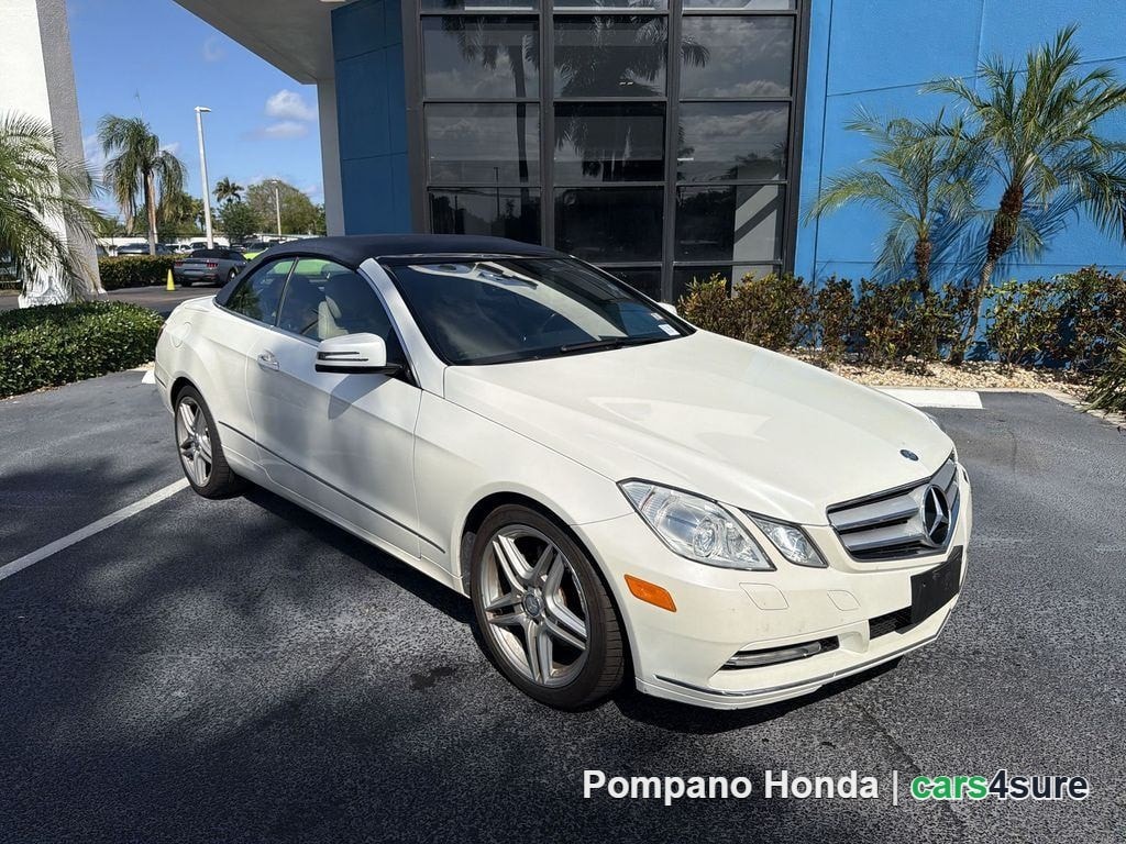 2011 MERCEDES-BENZ E-Class E350 - Photo 1