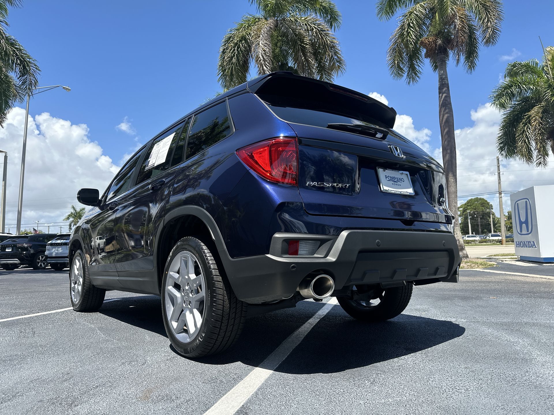 2024 HONDA Passport EX-L - Photo 2