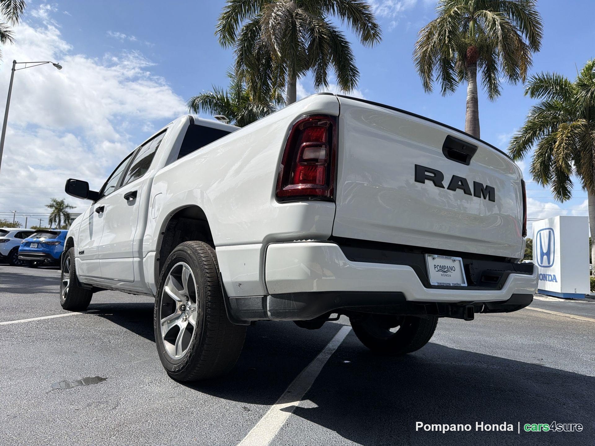 2025 RAM 1500 Tradesman - Photo 3
