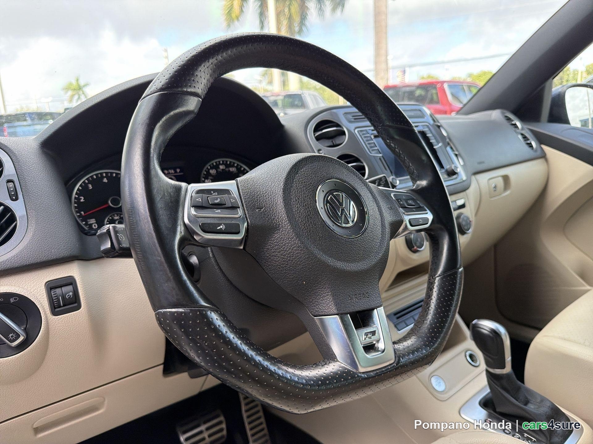 2016 VOLKSWAGEN Tiguan S, R-Line, SE, SEL - Photo 8